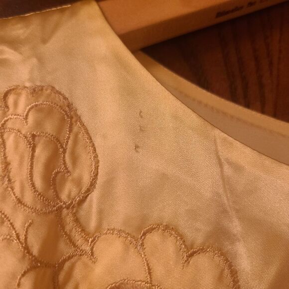 Vintage 60s Butter Yellow Chiffon Robe from Gossard Artemis - Picture 6 of 12